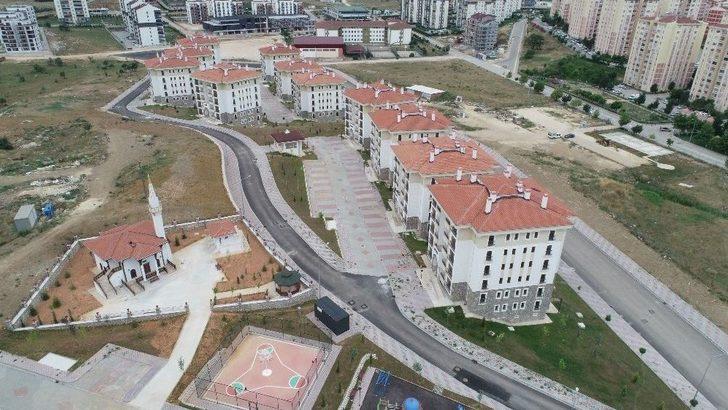 Emekliler Yeni Konutlarına Kavuştu G5