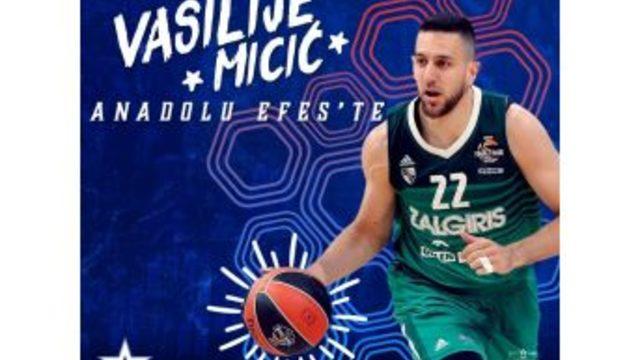 Anadolu Efes Vasilije Micic’i Kadrosuna Kattı