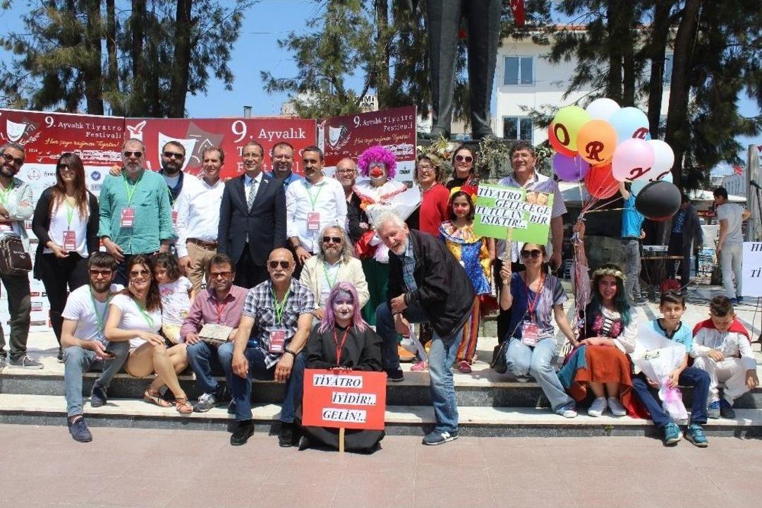 "9. Ayvalık Tiyatro Festivali" Başladı