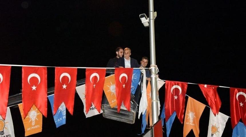 Bakan Fakıbaba Vince Çıkıp Bayrak Astı