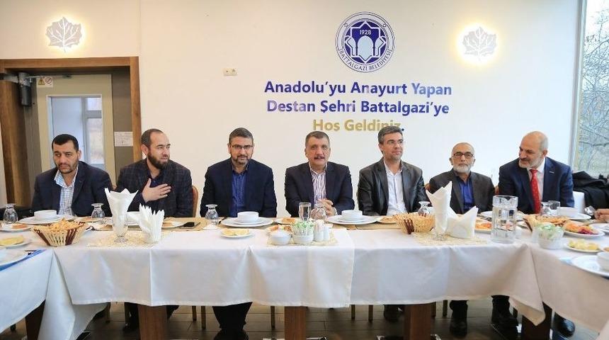 Hamas S&ouml;zc&uuml;s&uuml; Zuhri: "biz T&uuml;rkiye Ve Erdoğan İle Gurur Duyuyoruz"