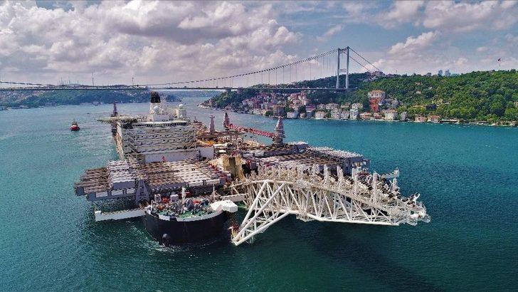 Dev Geminin İstanbul Boğazı’ndan Geçişi Sürüyor G5