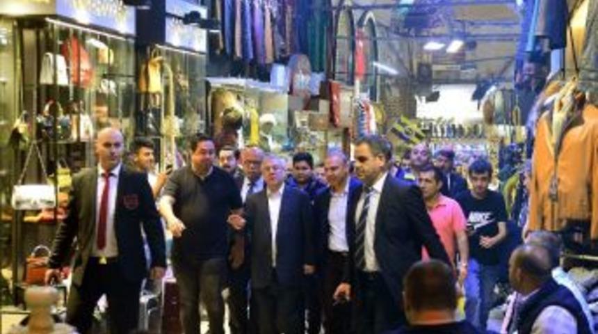 Aziz Yıldırım, Şenol G&uuml;neş Tepkisine B&ouml;yle Cevap Verdi