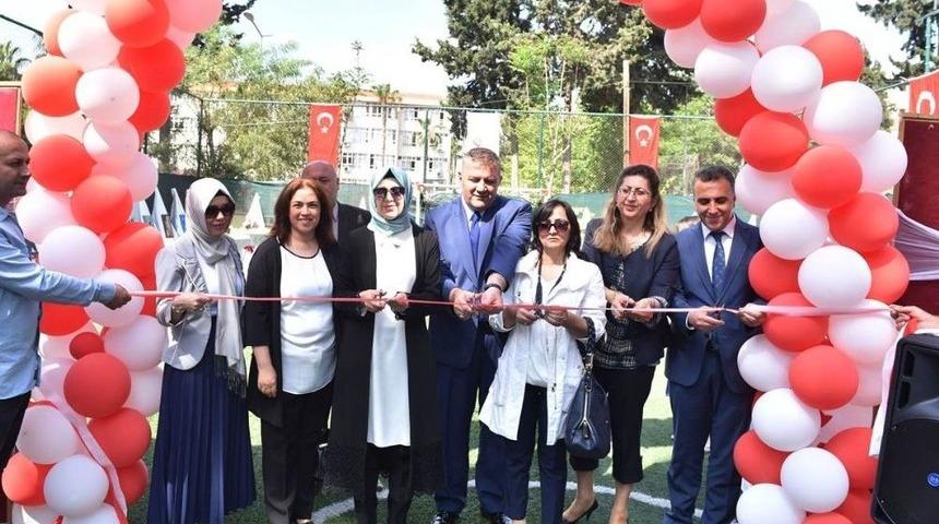 &Ccedil;ocuk Evleri Sitesi&rsquo;nde Kalan &Ccedil;ocuklardan Karma Sergi