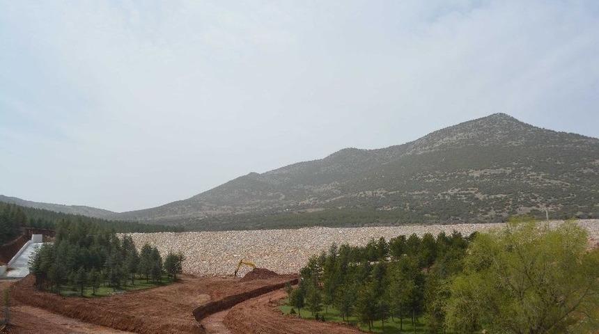 Tavas Kızılca G&ouml;leti İle Bin 620 Dekar Zirai Alan Suyla Buluşacak