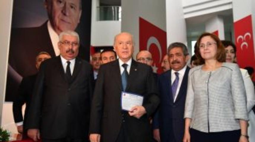 Bah&ccedil;eli, Milletvekilliği Adaylığı Başvurusunu Yaptı