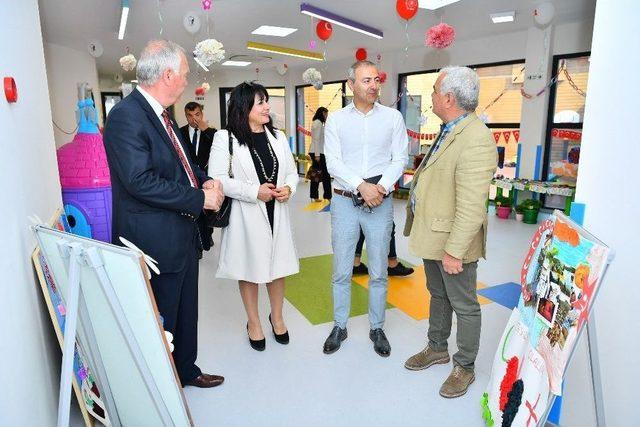 Beylikdüzü’nde Çocuklar Erken Yaşta Doğru Metotlarla İngilizce Öğrenecek