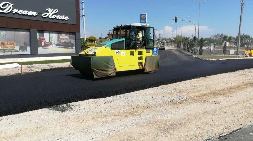 Didim&rsquo;de Sıcak Asfalt &Ccedil;alışmaları S&uuml;r&uuml;yor