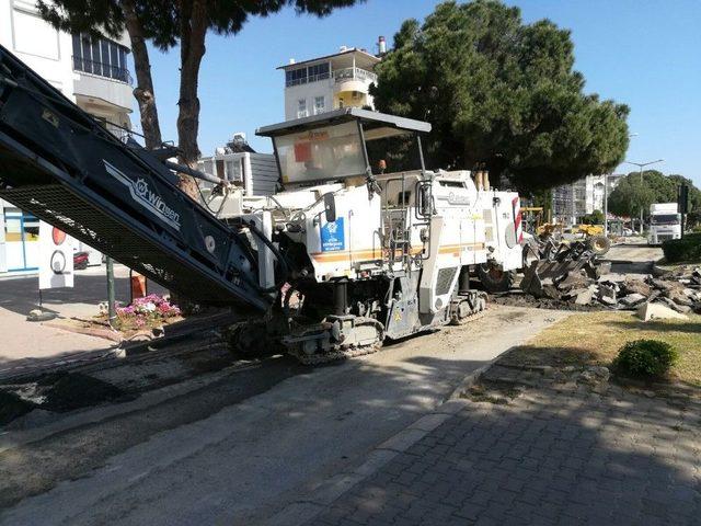 Didim’de Sıcak Asfalt Çalışmaları Sürüyor