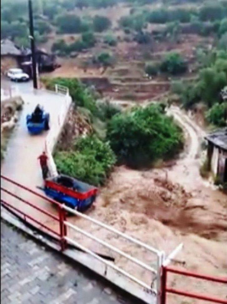 Sel Mahalleyi İkiye Ayırdı G4