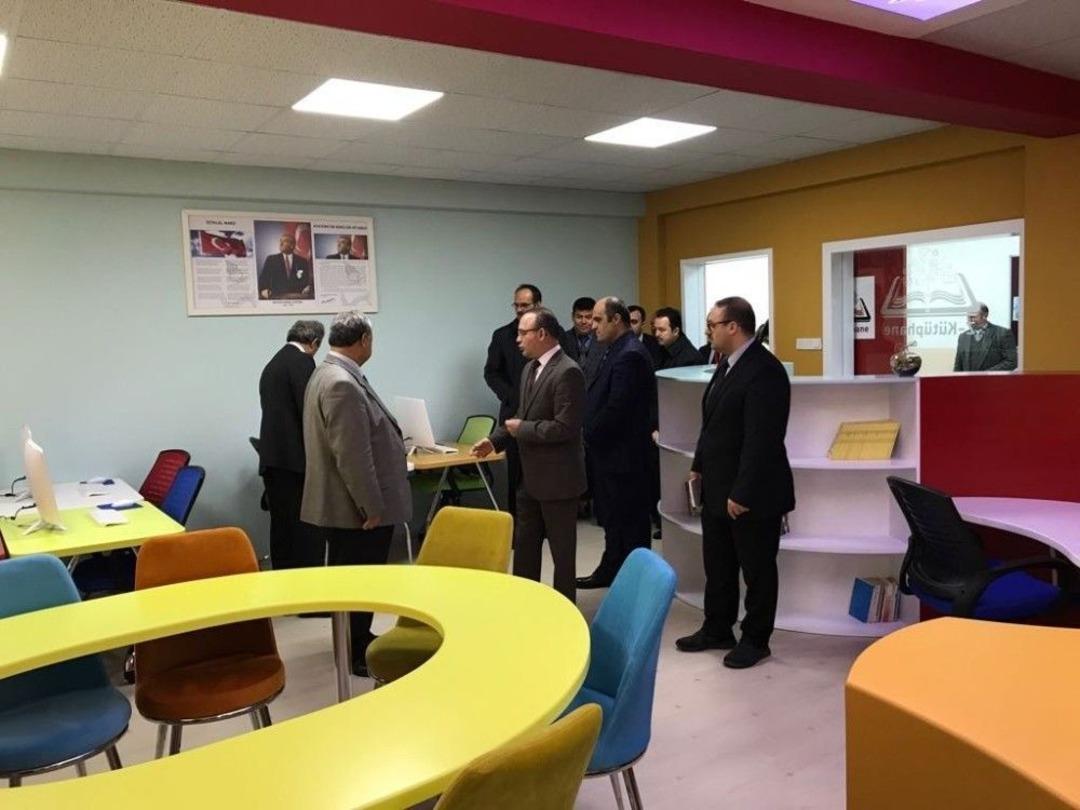 Burhaniye&rsquo;de K&uuml;t&uuml;phanelerin Nitelikleri G&uuml;nden G&uuml;ne Artıyor