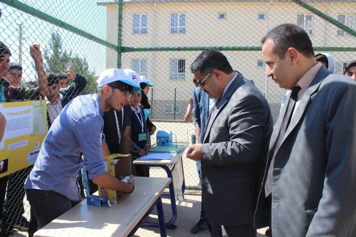 &Ouml;ğrenciler Siverek&rsquo;te Bitmeyen Altyapı Sorunlarından Esinlenerek Proje Hazırladı