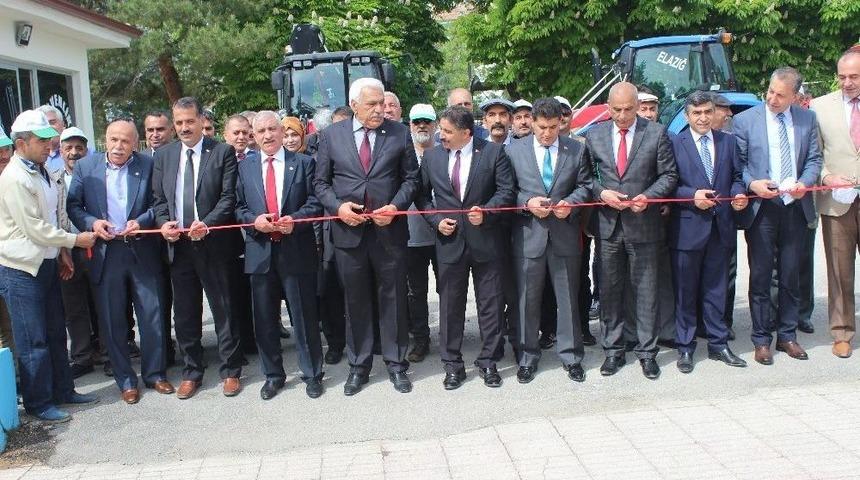 Yeni Alınan Tarım Aletleri &Ccedil;ift&ccedil;inin Hizmetine Sunuldu