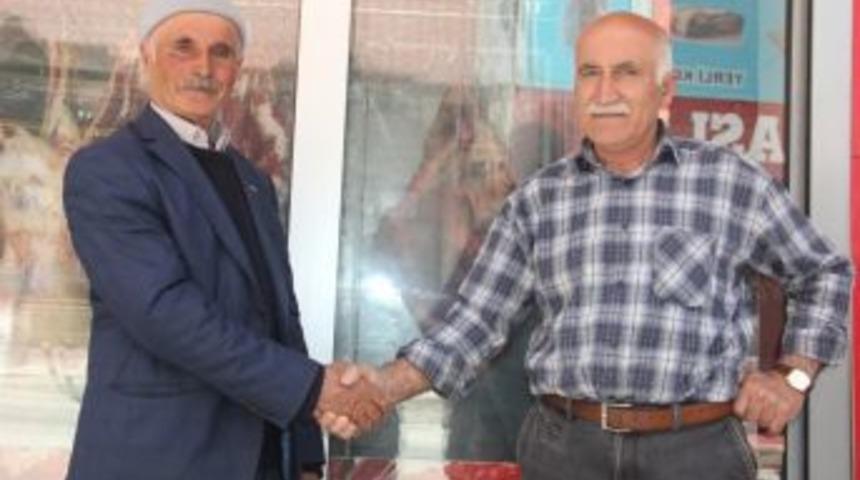 Bulduğu Teke S&uuml;r&uuml;s&uuml;n&uuml; Sahibine Teslim Etti