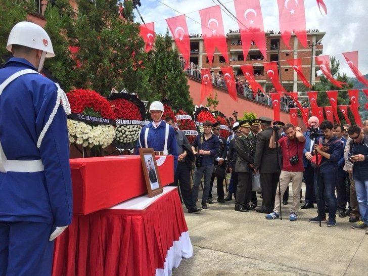 Şehit Uzman Çavuş Bahattin Baştan Son Yolculuğuna Uğurlandı G5