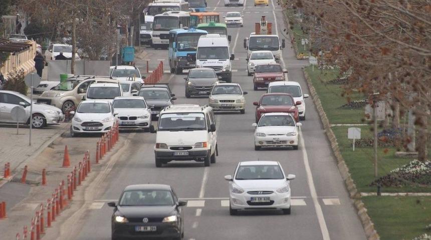 Tekirdağ&rsquo;da Trafiğe Kayıtlı Ara&ccedil; Sayısı 263 Bin 630 Adet Oldu
