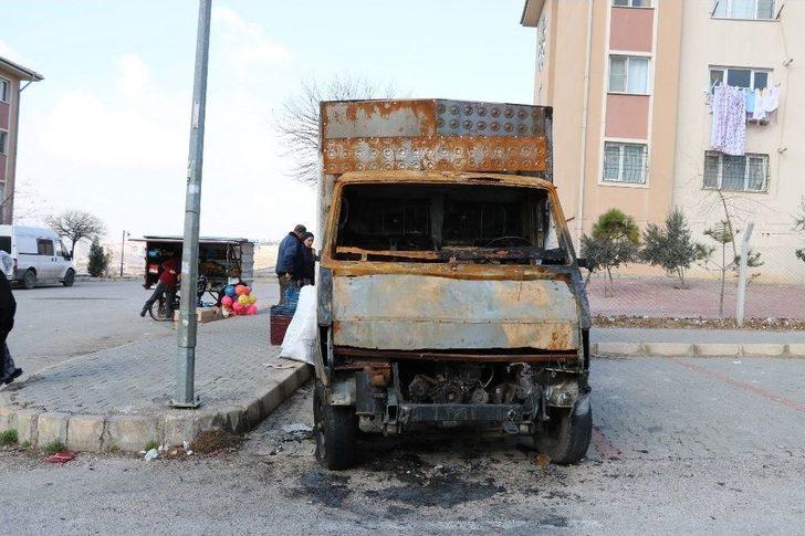(özel Haber) Seyyar Bakkalın Azmi Şaşırttı G5