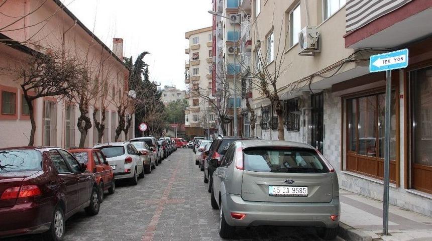 Manisa&rsquo;da Trafiğe Kayıtlı Ara&ccedil; Sayısı 572 Bin 250&rsquo;ye Ulaştı