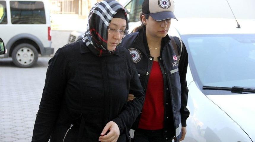 Fet&ouml;&rsquo;n&uuml;n Gaybubet Evinde Yakalanan Hemşireye Ev Hapsi