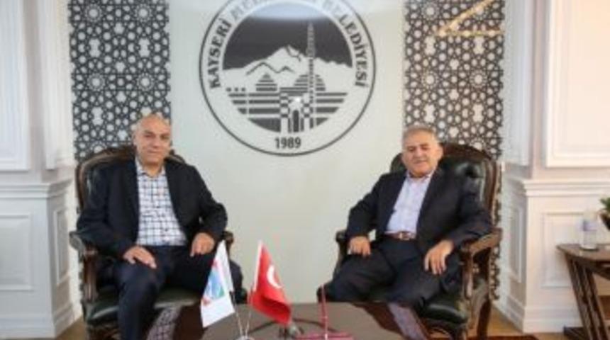 T&uuml;rk Telekom B&ouml;lge M&uuml;d&uuml;r&uuml; Ağır&rsquo;dan Başkan B&uuml;y&uuml;kkılı&ccedil;&rsquo;a Ziyaret