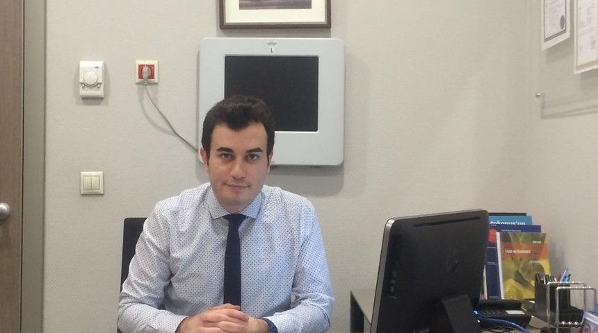 Smile Lazer Y&ouml;ntemiyle Miyop Ve Astigmata Bı&ccedil;aksız &Ccedil;&ouml;z&uuml;m