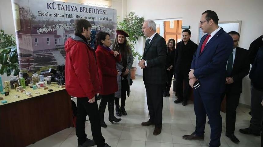 Başkan Sara&ccedil;oğlu: 400 &Ccedil;eşit Tıbbı Ve Aromatik Bitki Yetiştiriyoruz