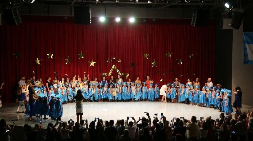 Mezitli&rsquo;de Minikler Kep Atma Heyecanı Yaşadı