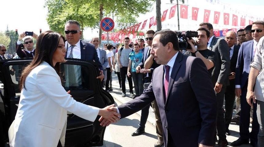 Bakan Sarıeroğlu: &ldquo;7,4&rsquo;l&uuml;k B&uuml;y&uuml;me Performansına Ulaştık&rdquo;