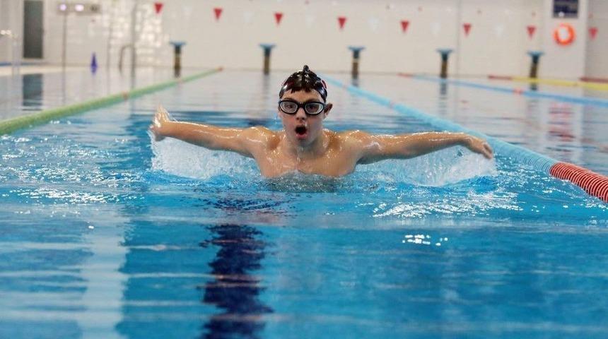 Down Sendromlu Alperen&rsquo;in Başarı Hikayesi