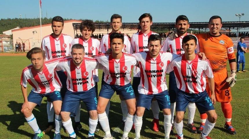 İl Özel İdarespor Liderliğe Yükseldi