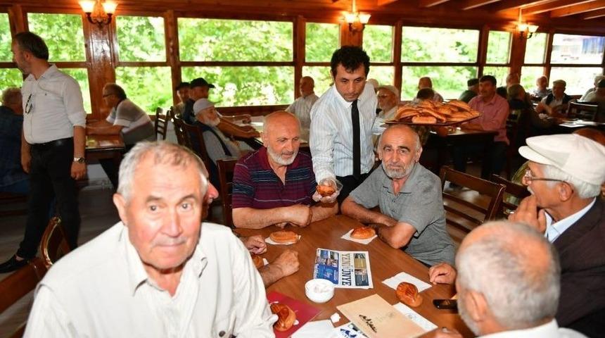 Millet Kıraathanesinin İlk &Ouml;rneği &Uuml;nye&rsquo;den