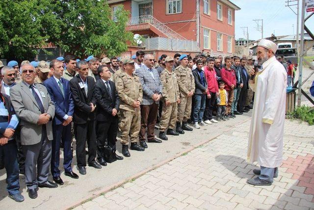 Kazada Hayatını Kaybeden Jandarma Er Son Yolculuğuna Uğurlandı