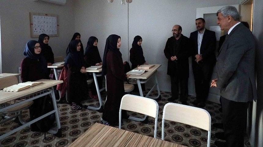 Başkan Karaosmanoğlu Kuran Kursu &Ouml;ğrencileriyle Bir Araya Geldi