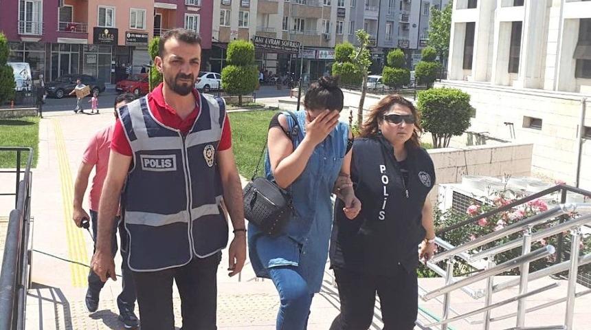 Edremit&rsquo;te Masaj Salonuna Fuhuş Operasyonu