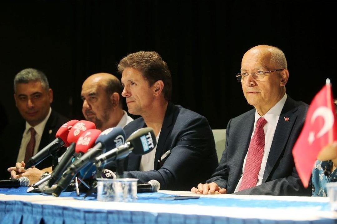 Galatasaray&rsquo;ın Efsanesi Popescu, Ankara&rsquo;da