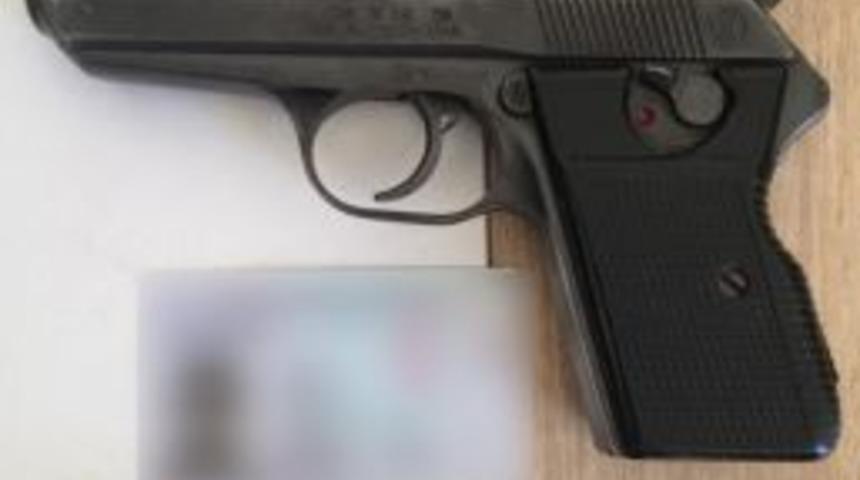 Eve Silahla Ateş Eden 3 Şahıs Yakalandı