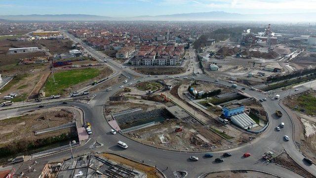 Başkan Toçoğlu, Yazlık Kavşağında Süren Çalışmaları İnceledi