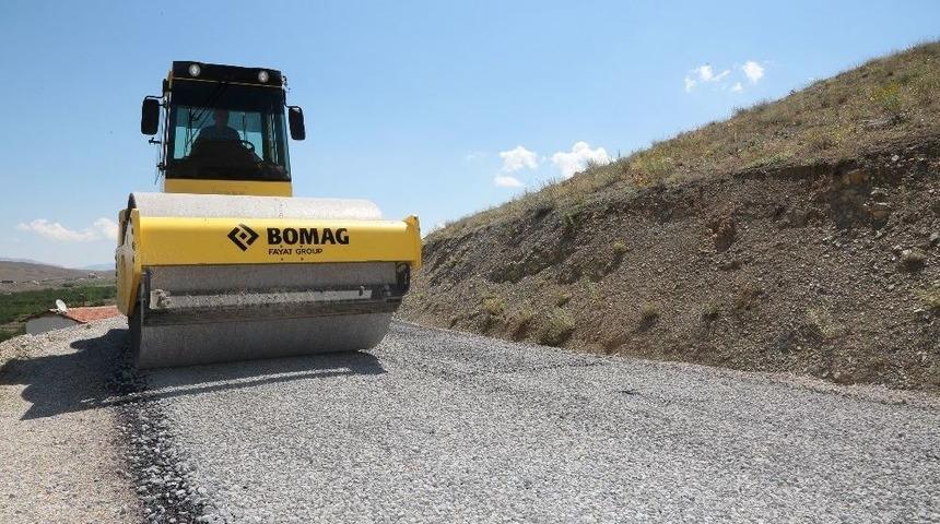 Merdivenler Mahallesinin Yolları Asfaltlandı