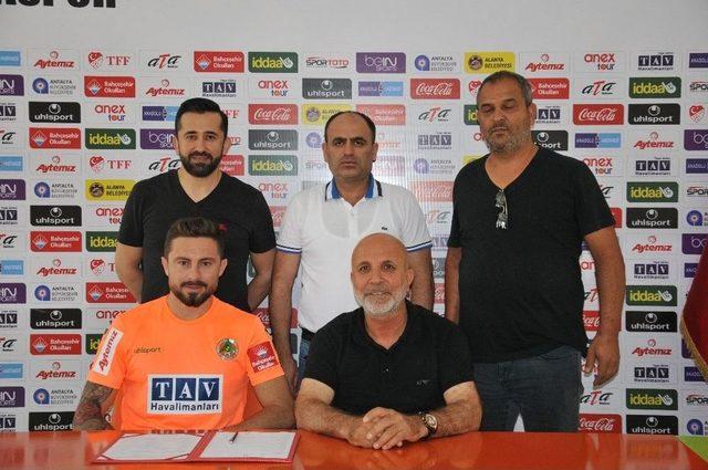 Kaan Kanak Alanyaspor’da