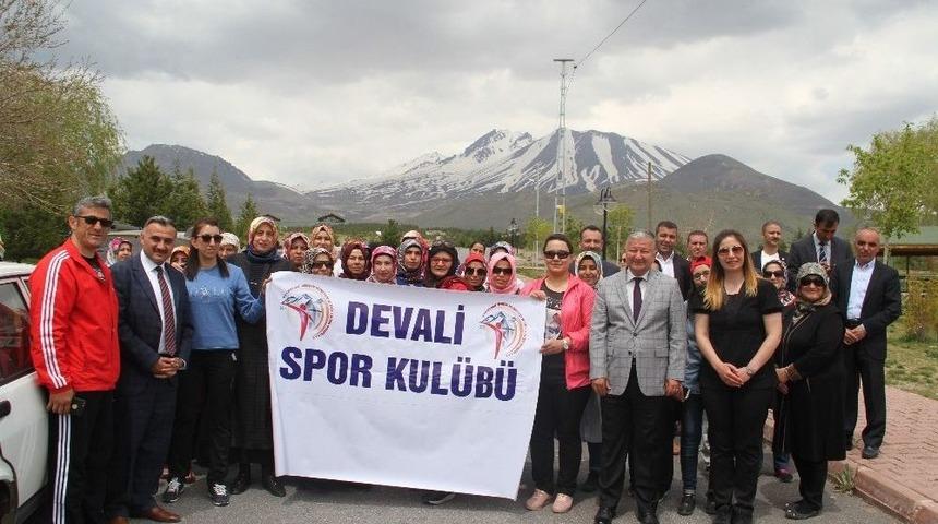 Develi&rsquo;de Fidan Dikme Etkinliği Yapıldı