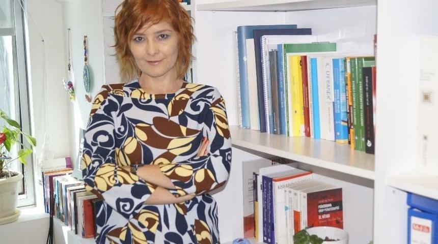 Üniversiteliler ’çocuk İstismarına Son Ver Sessiz Kalma’ Dedi