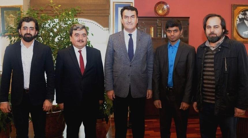 Bursa&rsquo;nın Gen&ccedil; "kur&rsquo;an Muhafızı" Osmangazi&rsquo;den