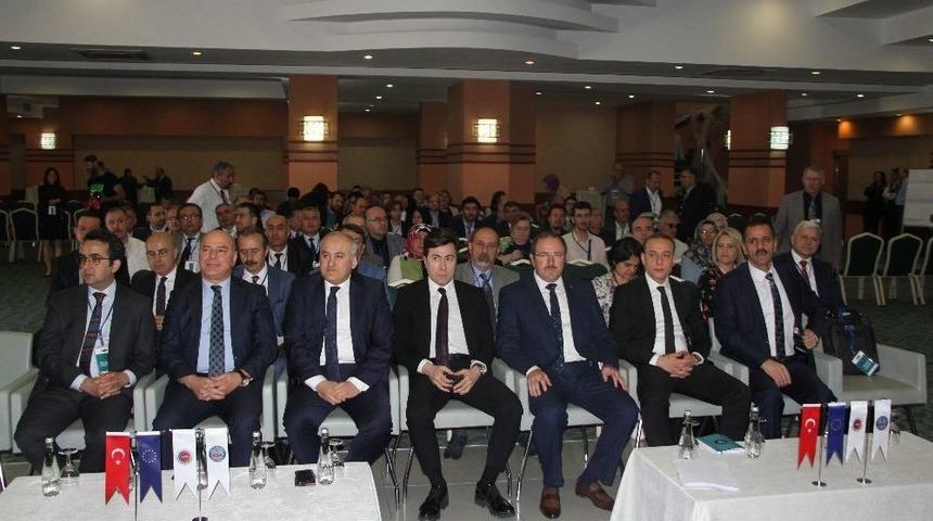 &Ccedil;orum&rsquo;da Kamu Ve Sivil Toplum G&uuml;&ccedil;birliği İ&ccedil;in Buluştu