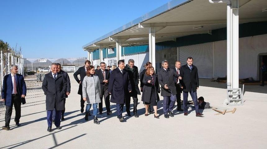 Şahin İle Fadıloğlu, Muhtarlarla İstişare Toplantısı Yaptı