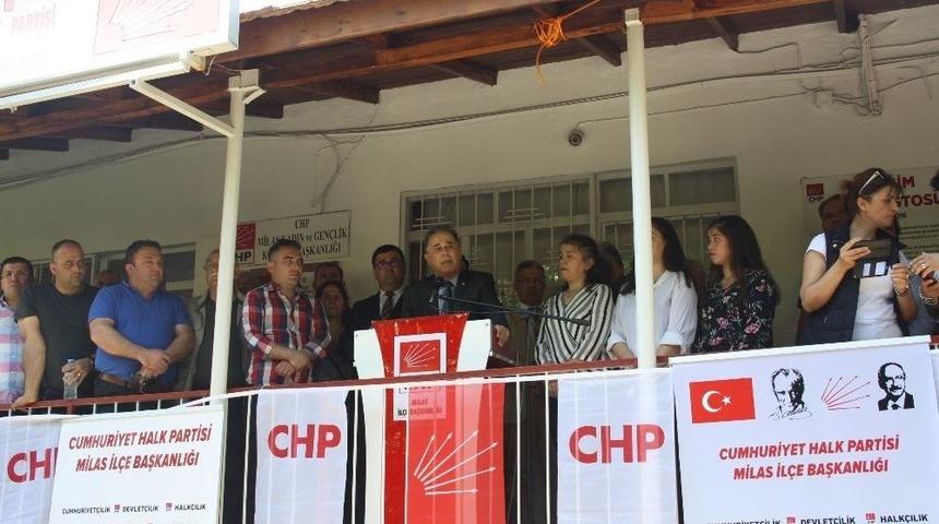 Suat &Ouml;zcan Başkanlıktan İstifa Etti