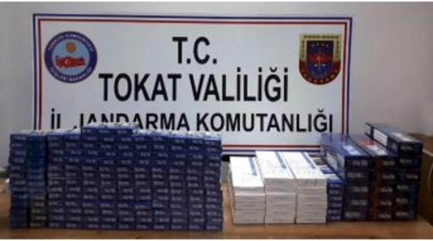 Durdurulan 2 Ara&ccedil;tan 620 Paket Ka&ccedil;ak Sigara &Ccedil;ıktı