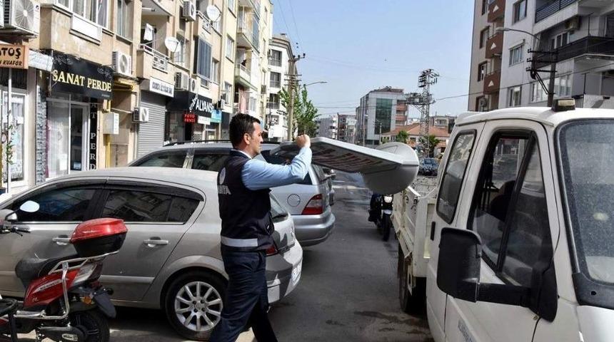 Aliağa&rsquo;da Yol Ve Kaldırım İşgaline Ge&ccedil;it Yok