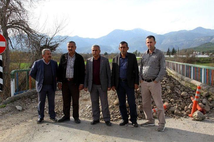 Hasar Gören Köprüde Tehlikeli Yolculuk G2