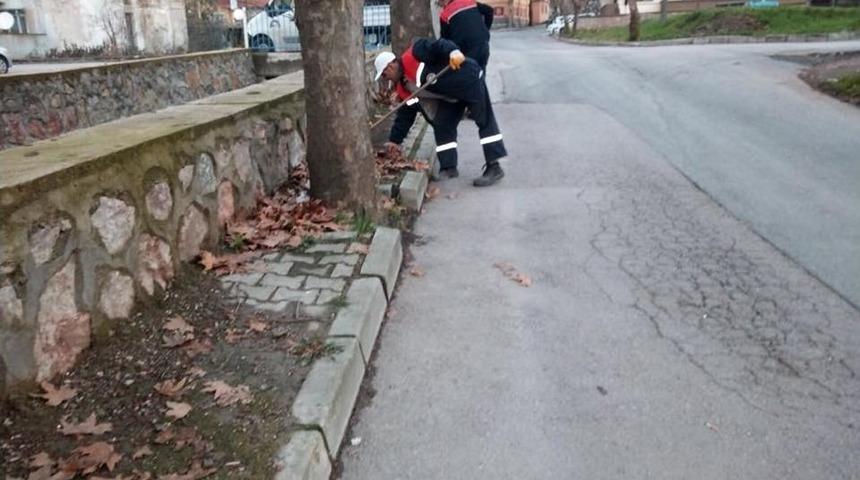 Körfez Belediyesi Temizlik Çalışmalarına Ara Vermiyor