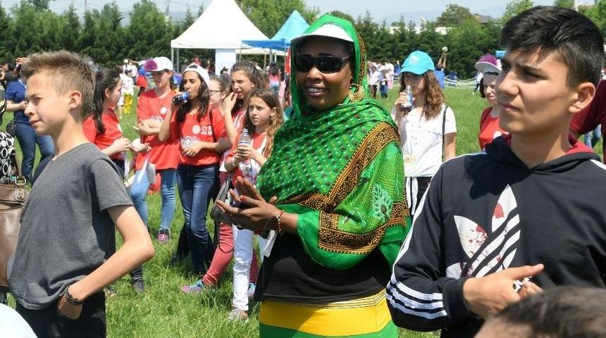 D&uuml;nya &Ccedil;ocukları Osmangazi&rsquo;de Buluştu